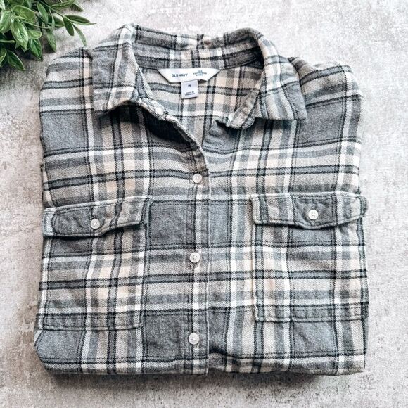 Old Navy Grey Plaid The Boyfriend Button Down Shirt Size Small - Picture 1 of 7